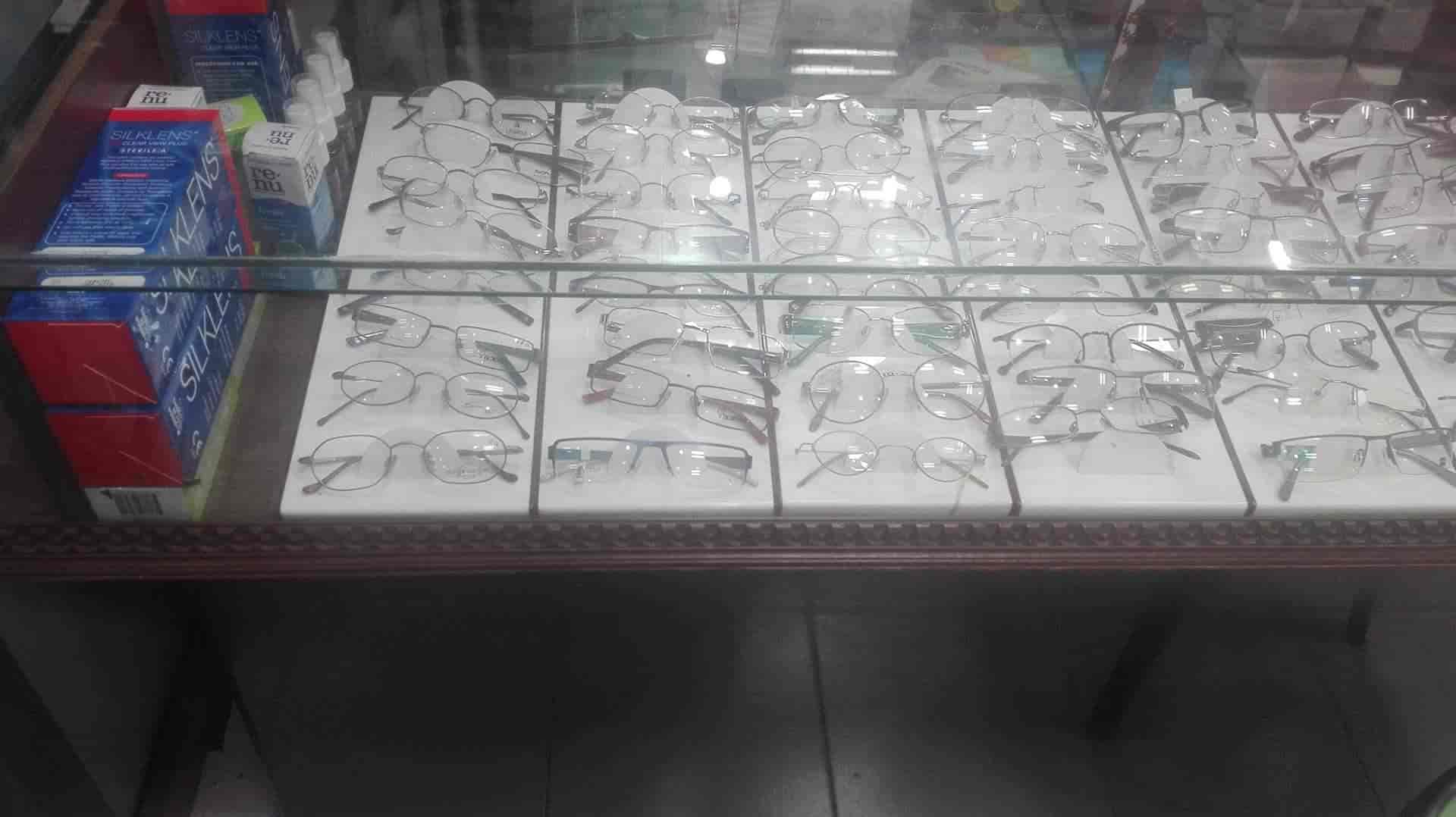 Eye & Lens Opticians in Kochi,Ernakulam Best Contact Lens Dealers in