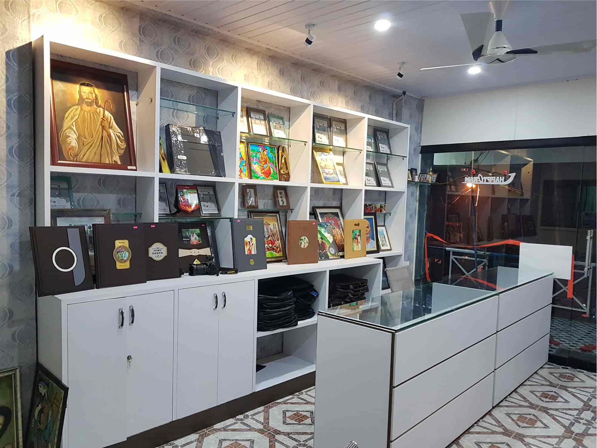 Photo Flash Color Lab & Digital Studio in Koothattukulam,Ernakulam