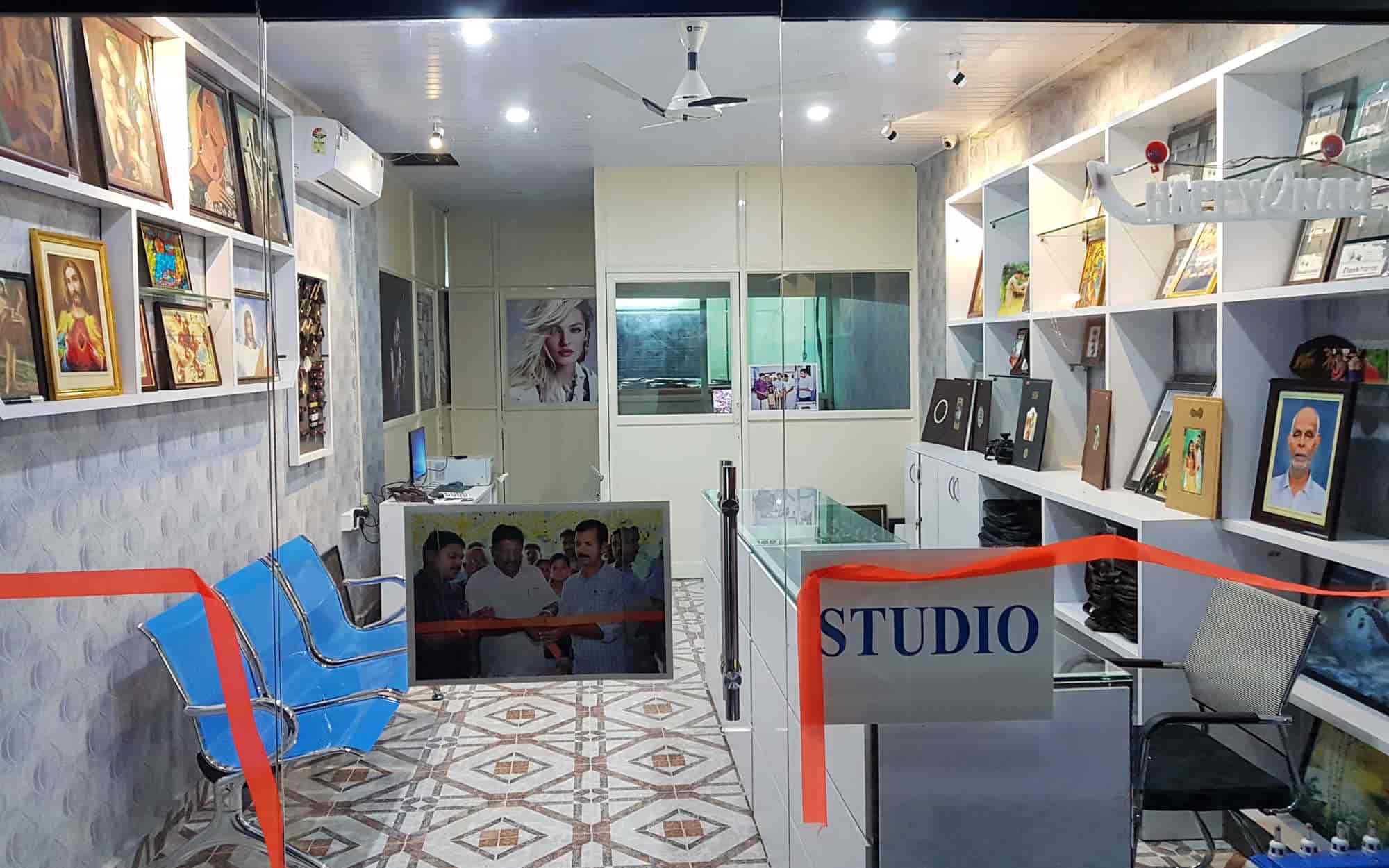 Photo Flash Color Lab & Digital Studio in Koothattukulam,Ernakulam