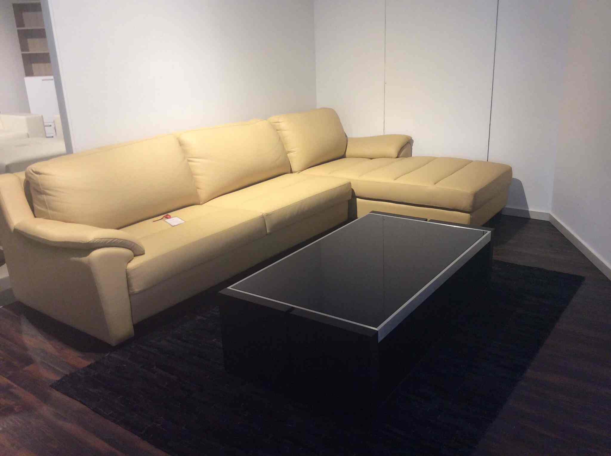Stanley Sofa Kochi Baci Living Room