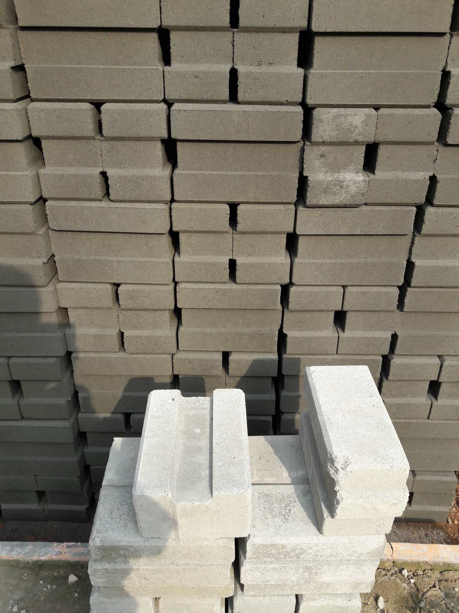 Top Interlocking Brick Manufacturers in Aluva, Ernakulam इंटरलॉकिंग