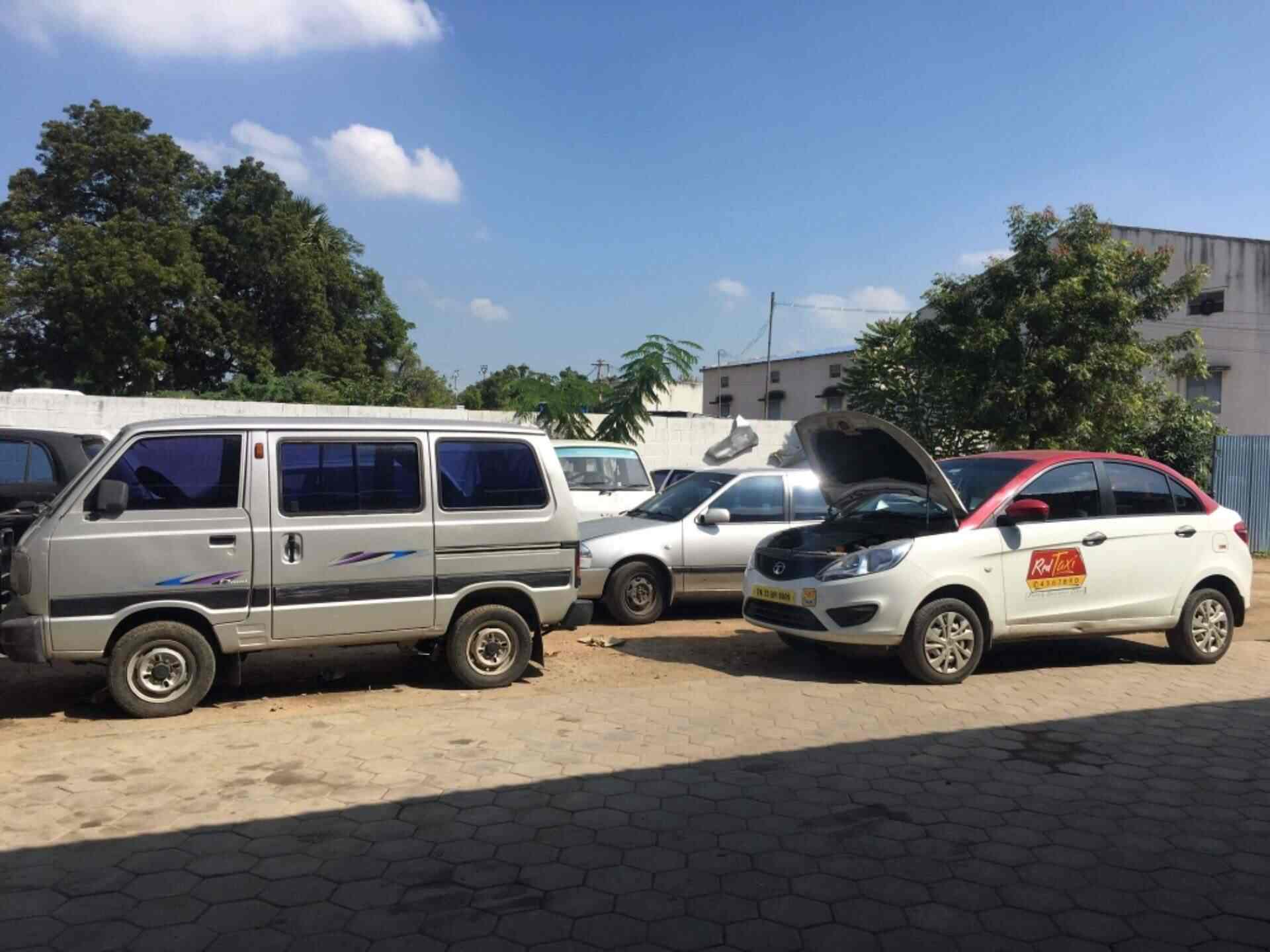 Elegant Car Wash in Veerappampalayam,Erode Best Car Painting Services