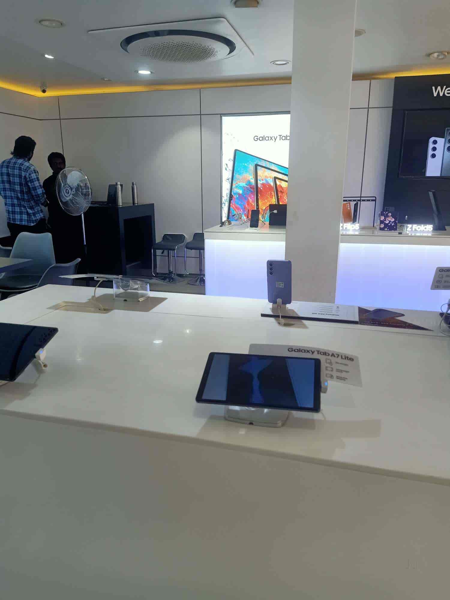 Samsung Smart Cafe in Erode Collectorate,Erode Best SamsungMobile