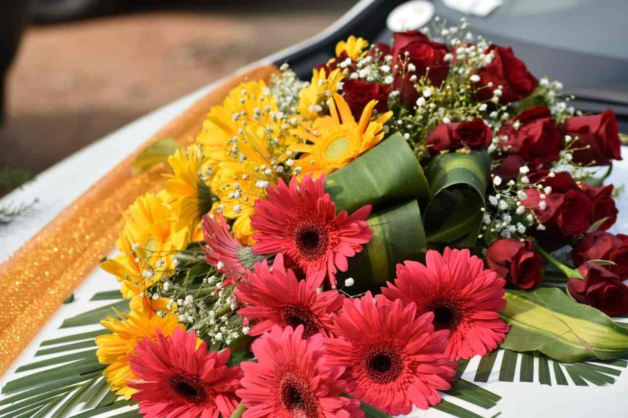 Fresh Dews Bouquet Shop in Brahmadesam,Erode Best Florists Home