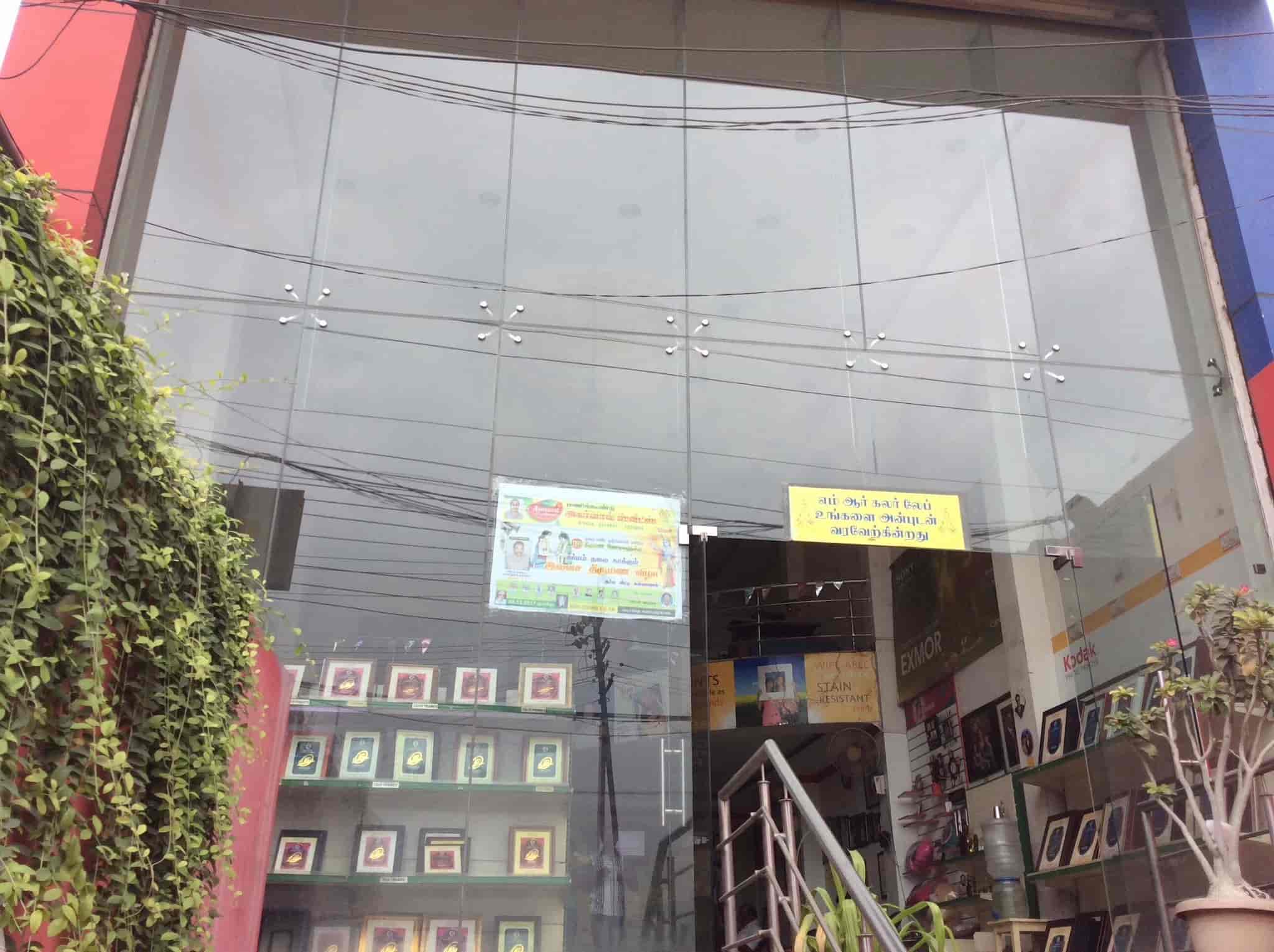 M R Colour Lab & Studio in Palayapalayam,Erode Best Instant Photo