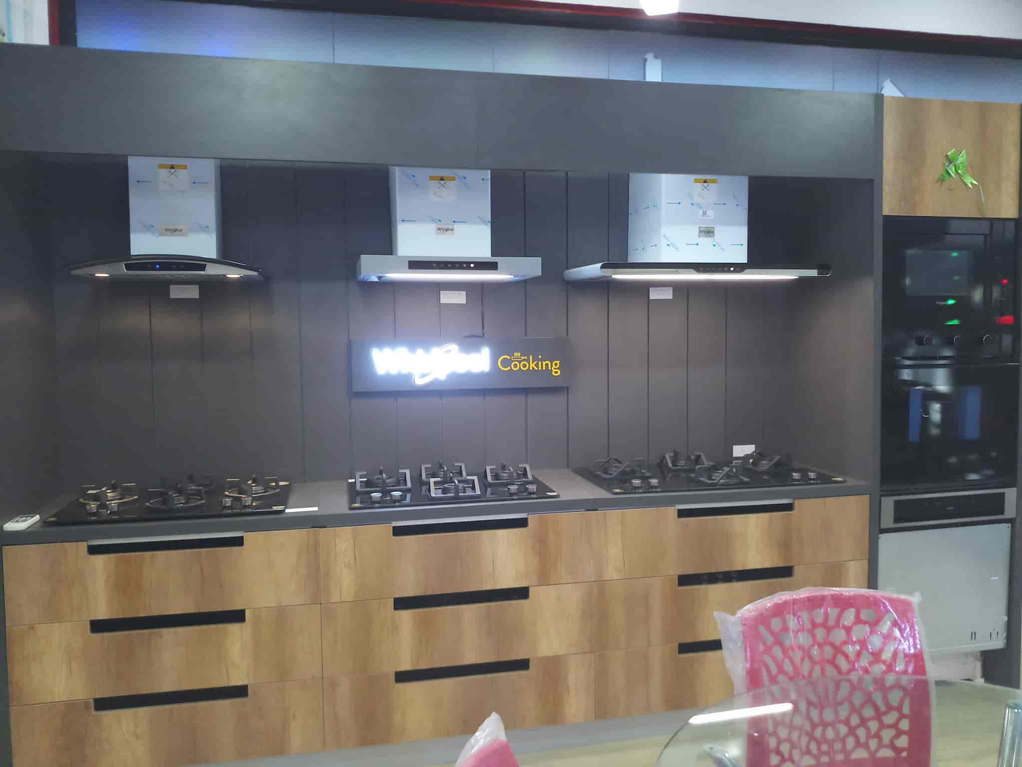 Pugal Kitchenwares in Erode Collectorate,Erode Best Microwave Oven