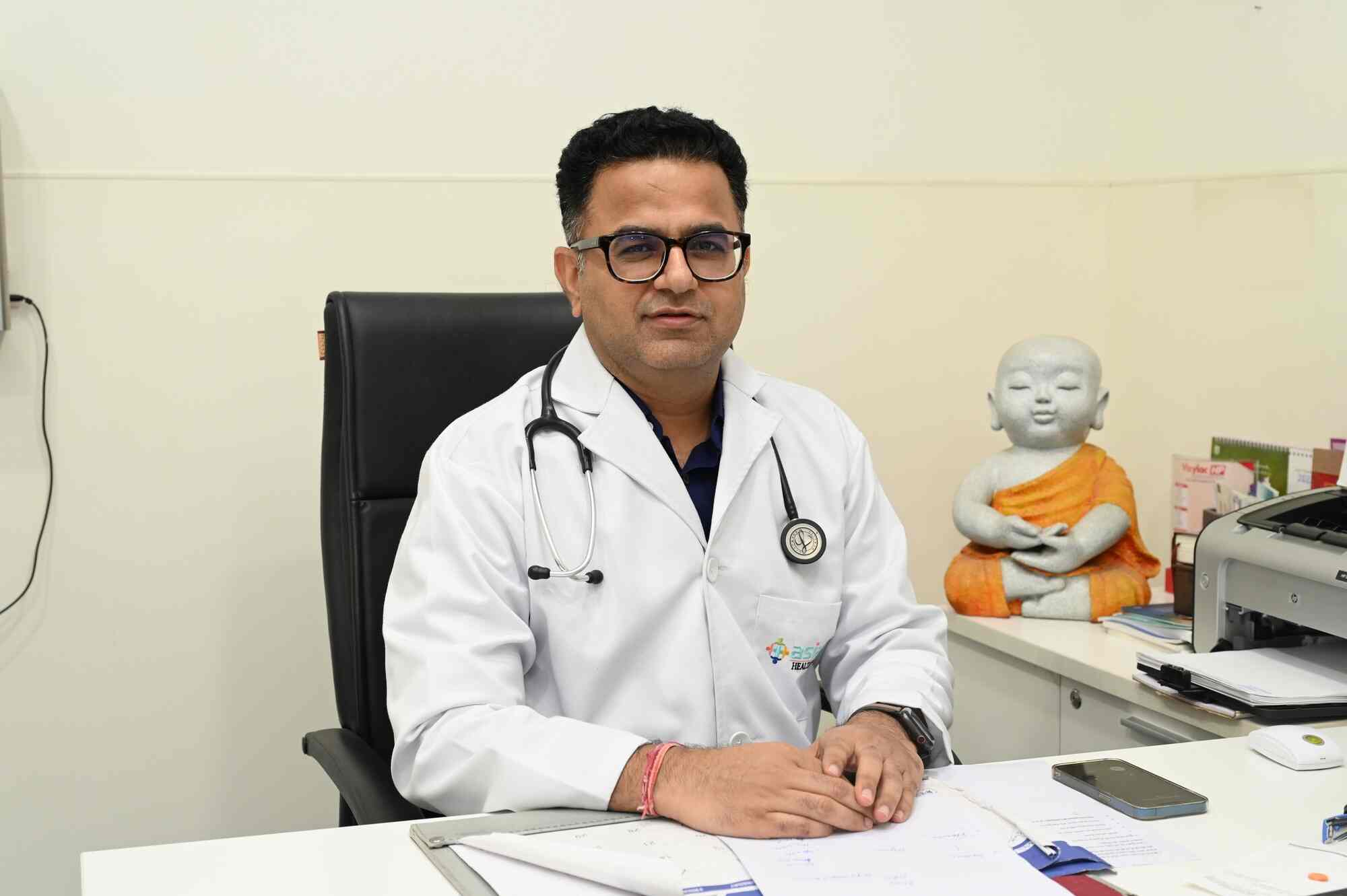 Dr. Amit Miglani (Miglani Skin And Hair Clinic) in Faridabad NIT,Delhi