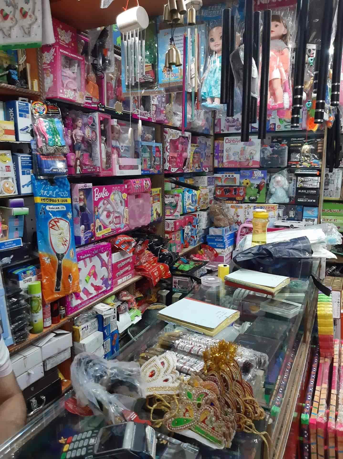 gift toys shop near me