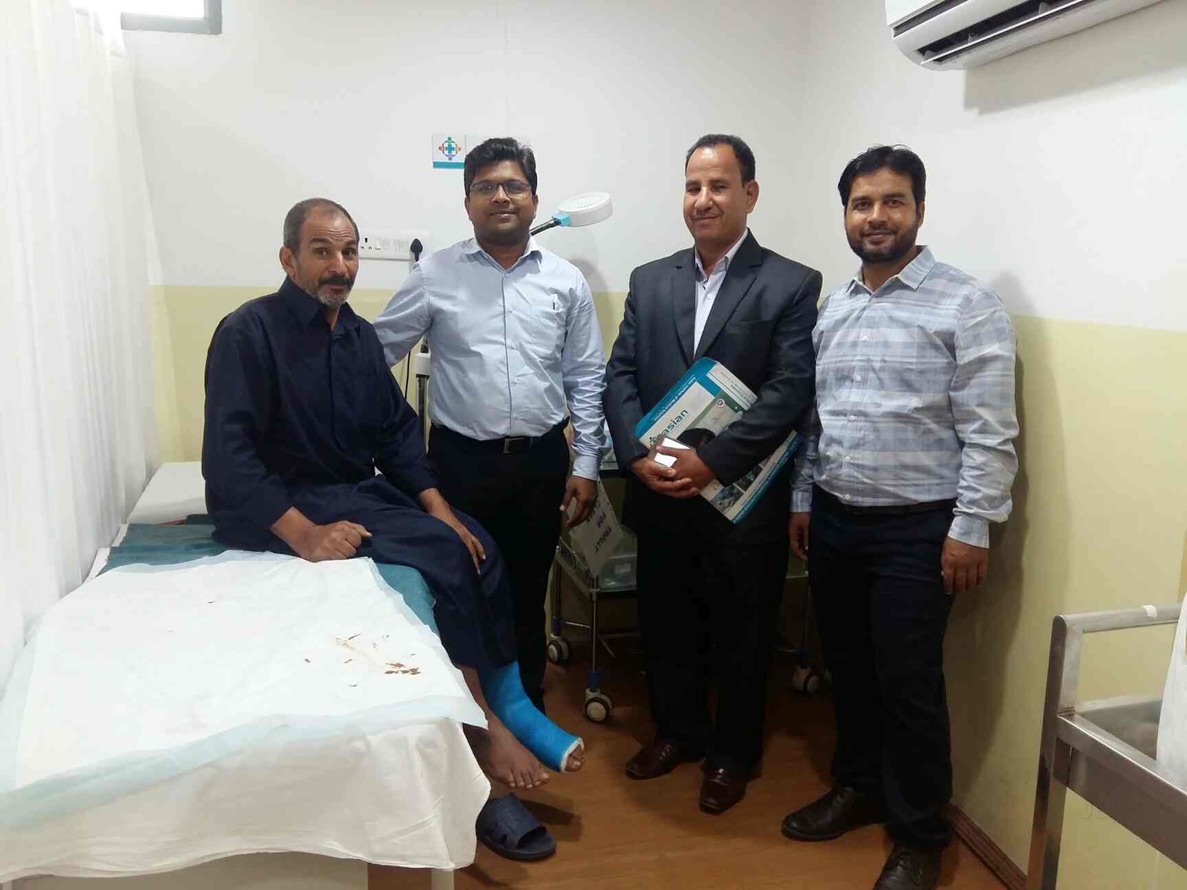 Dr. Rakesh Kumar (Midas Clinic) in Faridabad Sector 37,Delhi Best Orthopaedic Doctors in Delhi