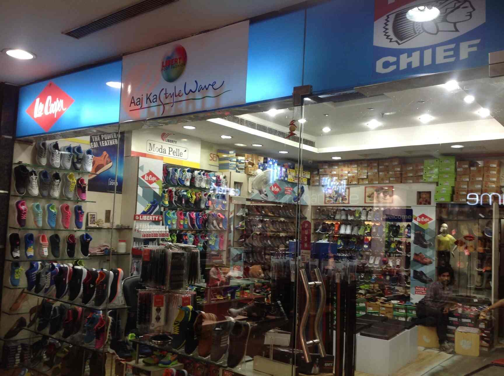Red chief showroom in connaught place Clearance