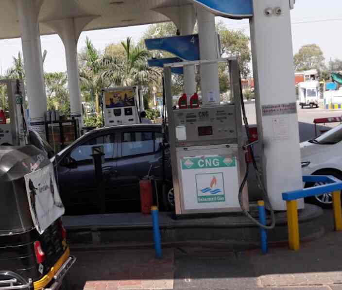 Sarojba Petroleum & Online Cng in Chiloda Gandhi Nagar,Gandhinagar