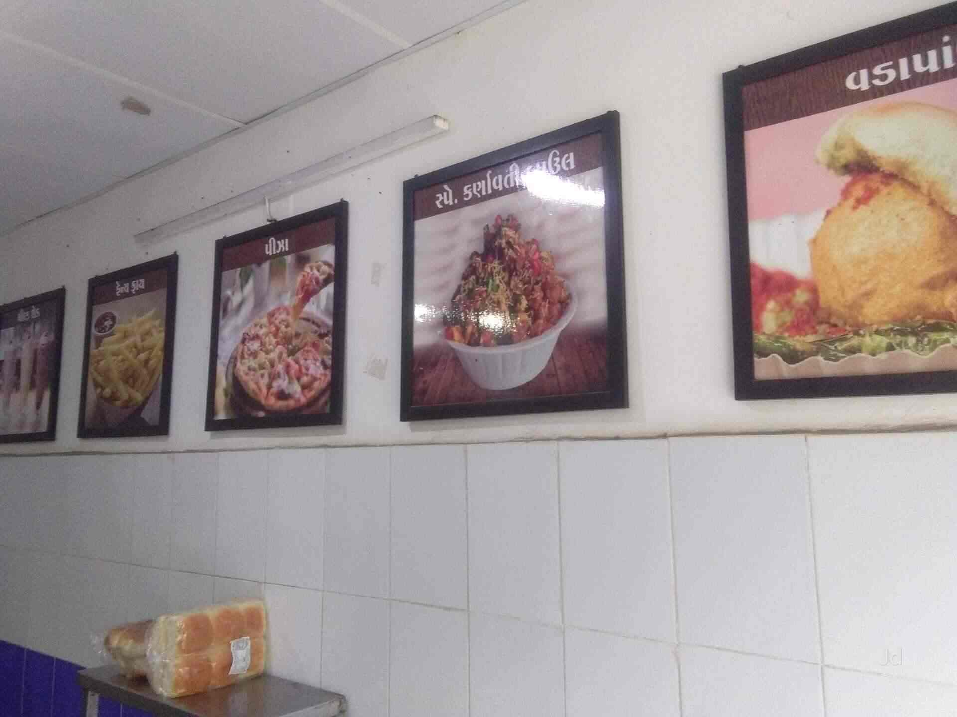 New Karnavati Dabeli And Vadapav in Sargasan,Gandhinagargujarat Order Food Online Best Fast