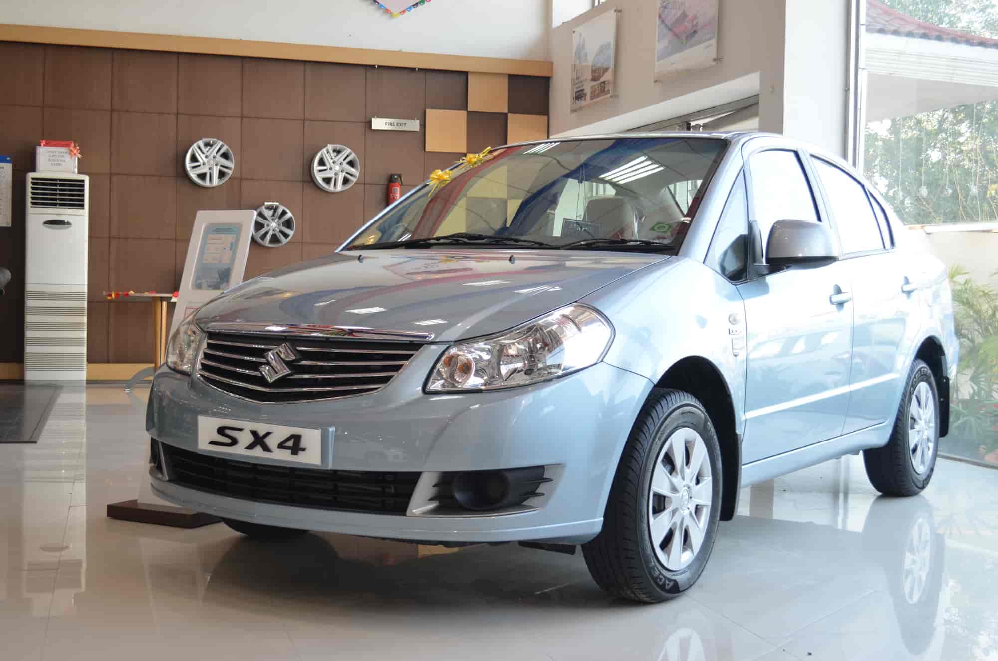 Top Maruti Suzuki Baleno Car Dealers in Gulshan Bazar Maruti