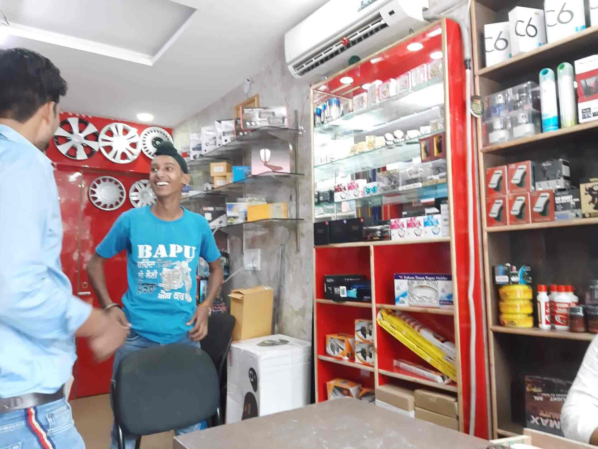 Aman Car Accessories in Model Town Ghaziabad,Delhi Best Car Accessory