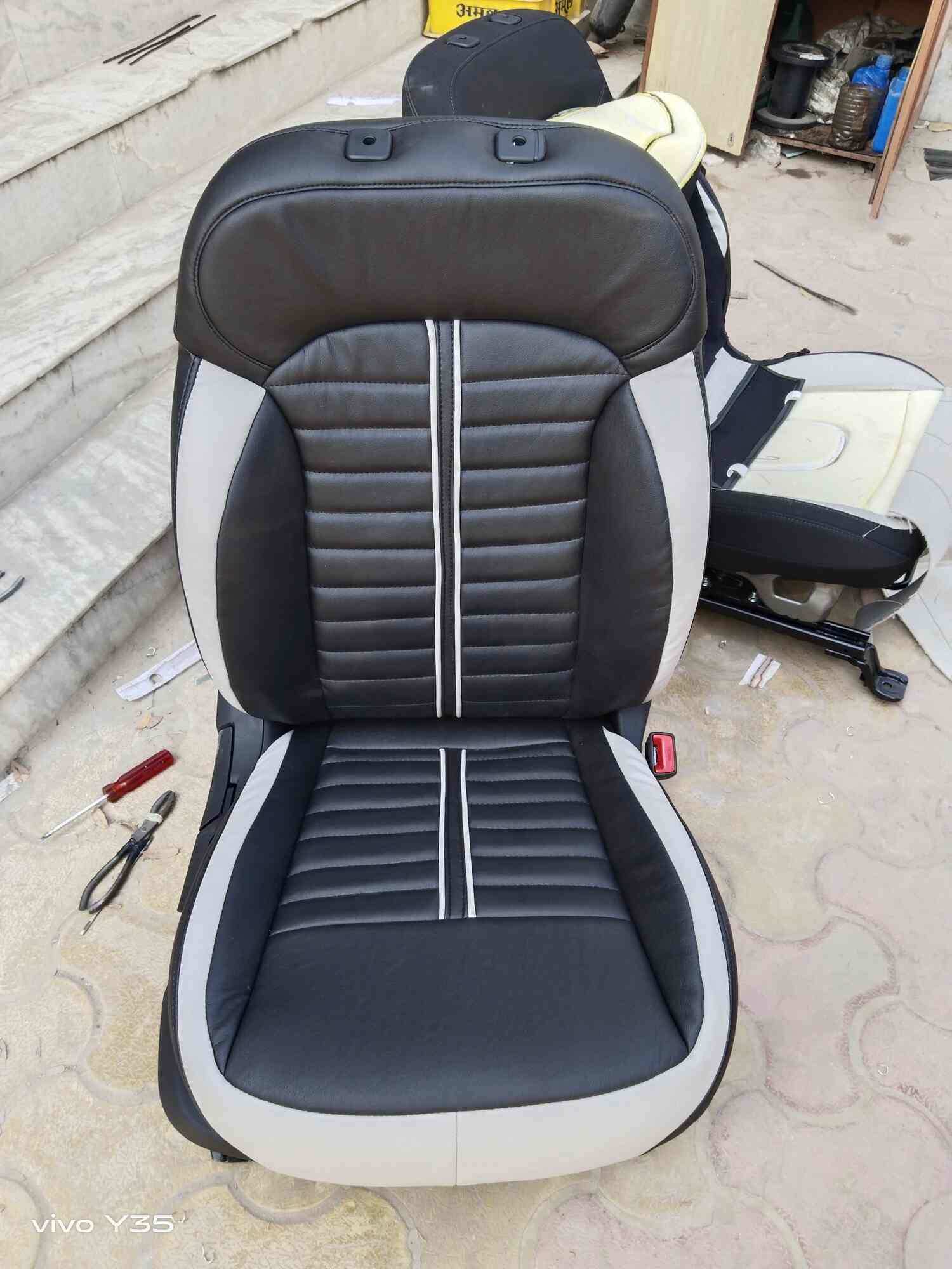 CAR Hub in Indirapuram,Delhi Best Car Accessory Dealers in Delhi