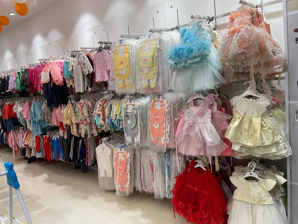 Find list of Me N Moms in Gomti Nagar - Me N Moms Stores Lucknow