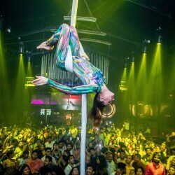 Polina Gagarina sikildi (foto)