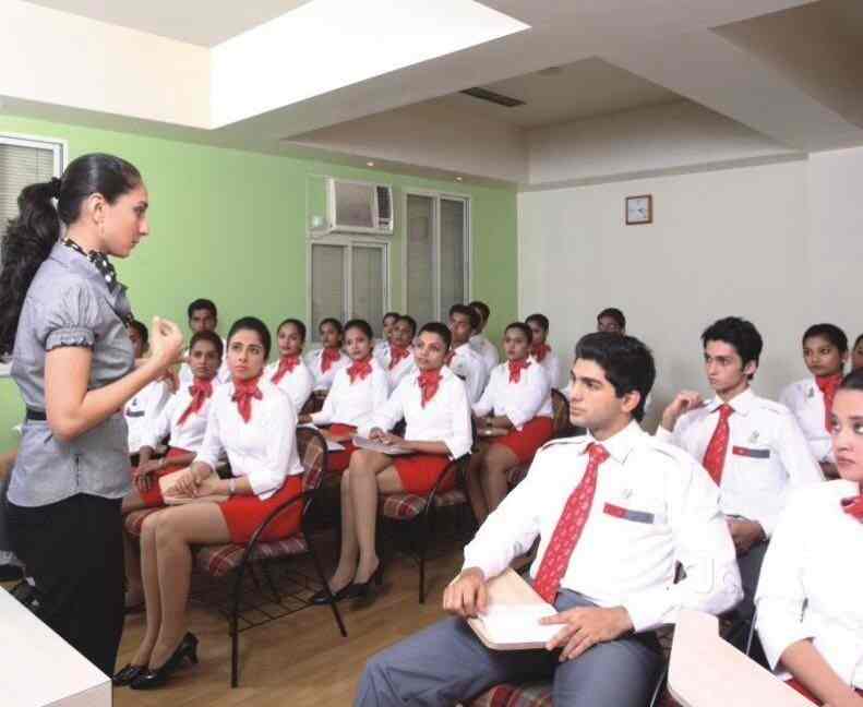 size 2 baseball cleats