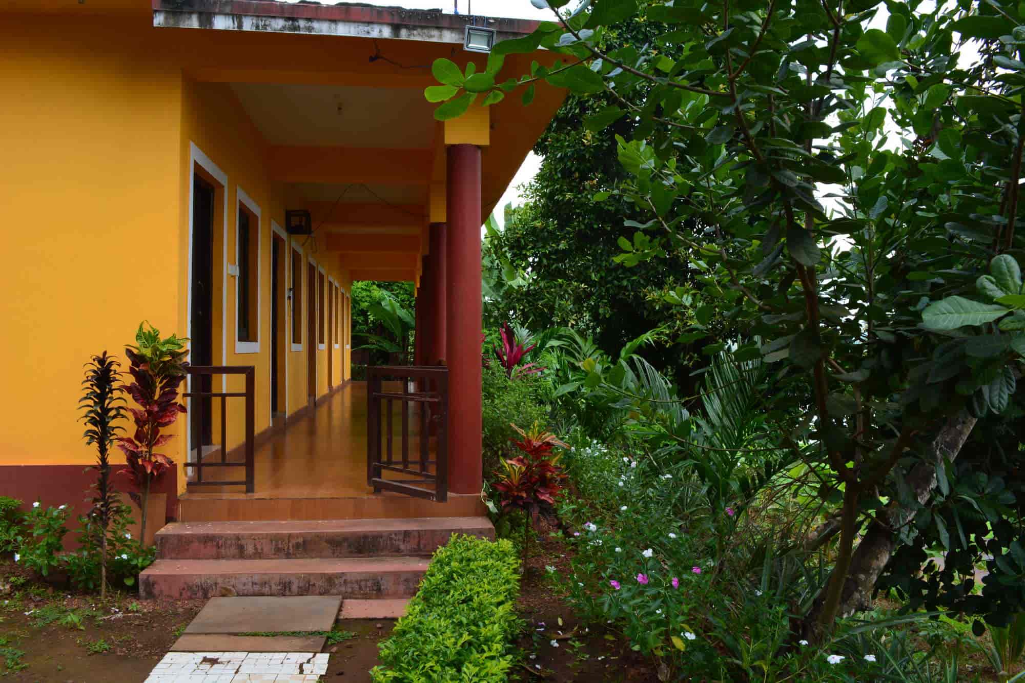 Top Farm House On Hire For Party In Ponda Best Farm House On Rent For Party Goa Justdial The western ghats received heavy rainfall due to which river valvonti overflowed. farm house on hire for party in ponda
