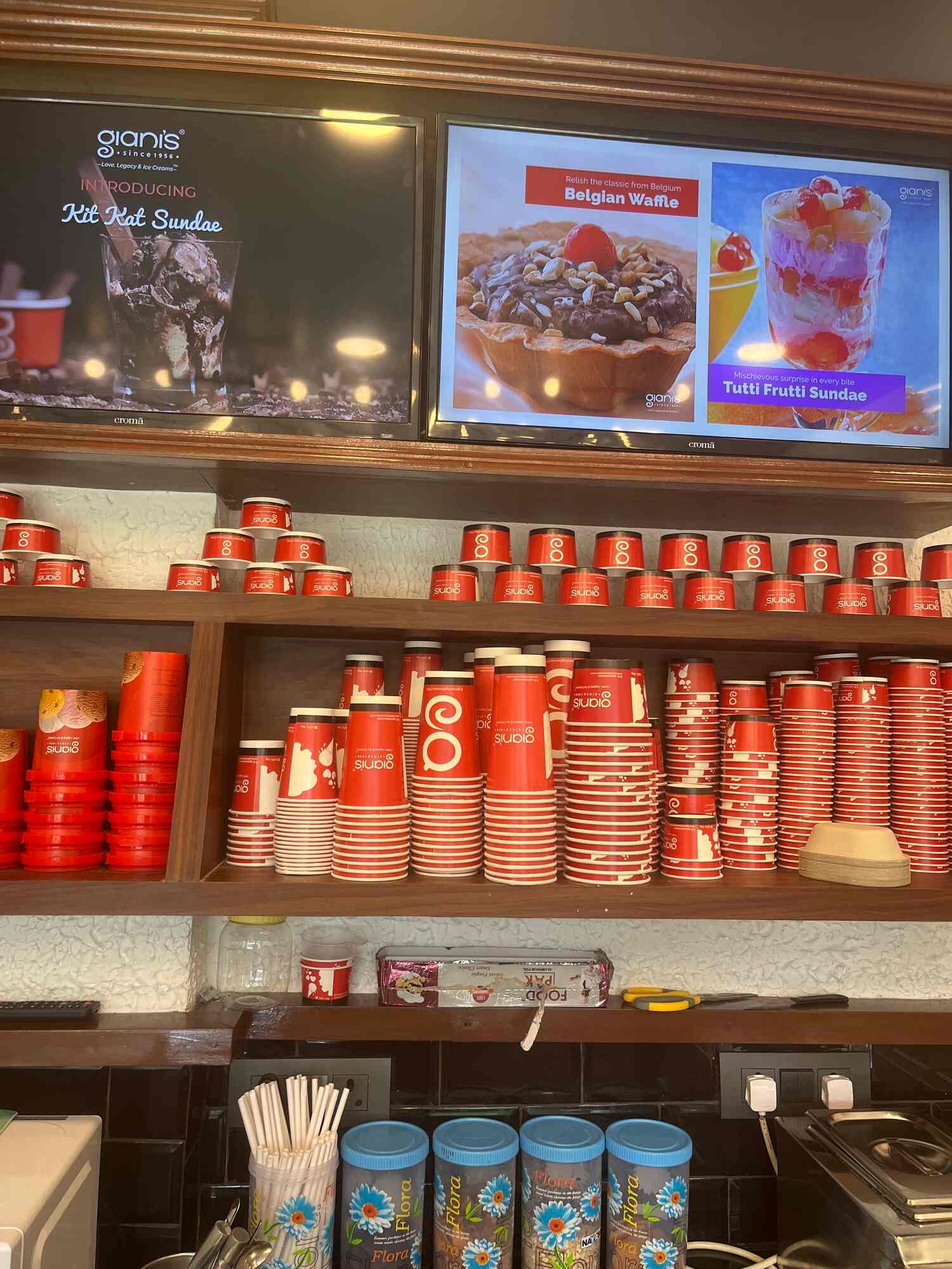 Gianis Anjuna in Anjuna,Goa Best Ice Cream Parlours in Goa Justdial