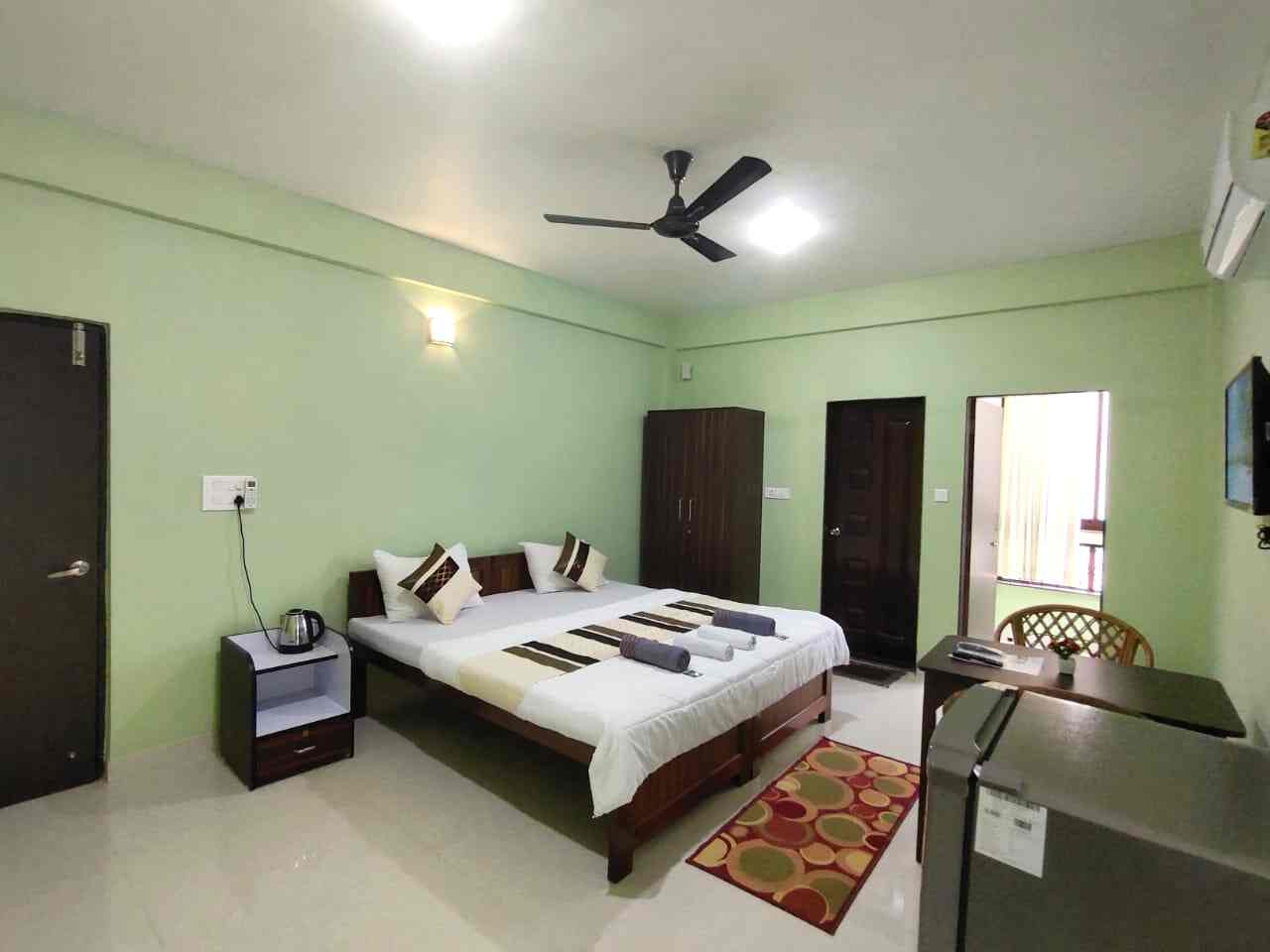 Book The Narrow Way Edward Guest House in candolim,Goa Best Guest House in Goa Justdial