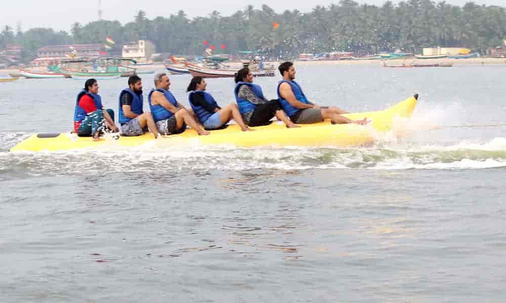 Goa De TravelsWatersports & Scuba Diving In in Candolim,Goa Best