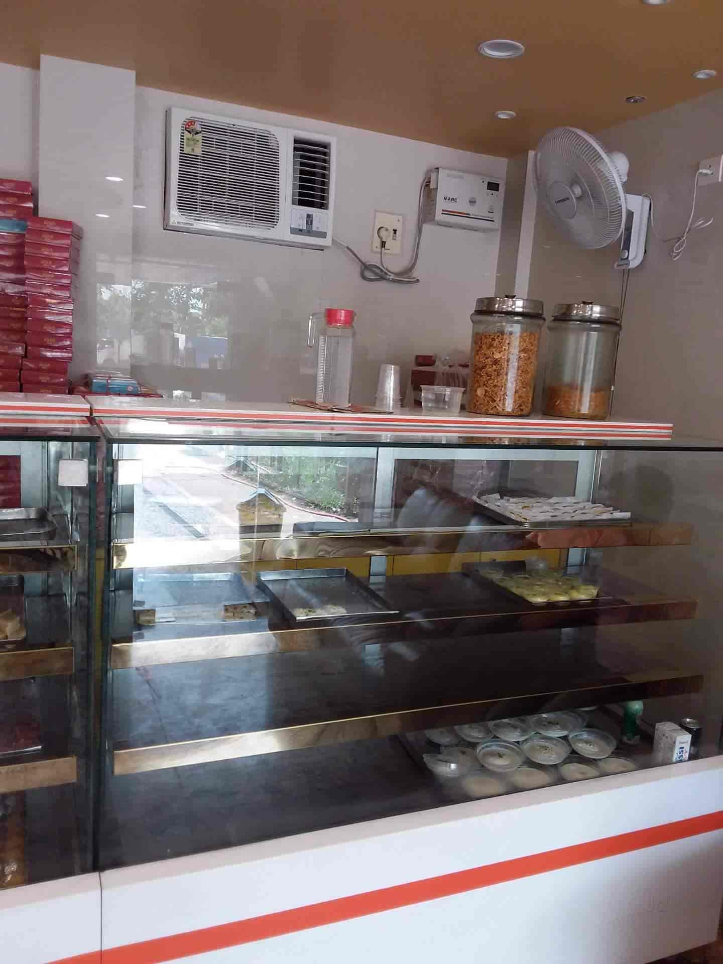 Top 24 Hours Cake Shops in Gorakhpur Best 24 Hours Pastry Shops near