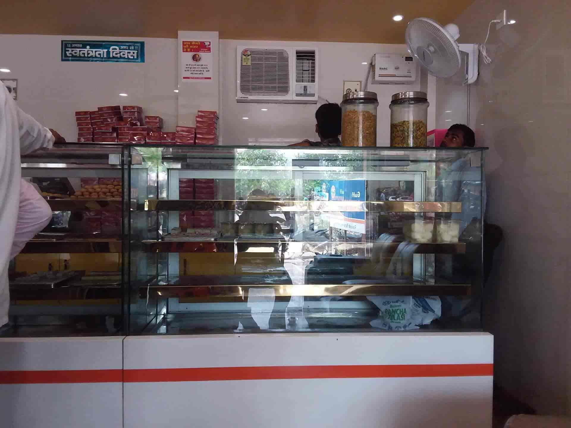 Top 24 Hours Cake Shops in Gorakhpur Best 24 Hours Pastry Shops near