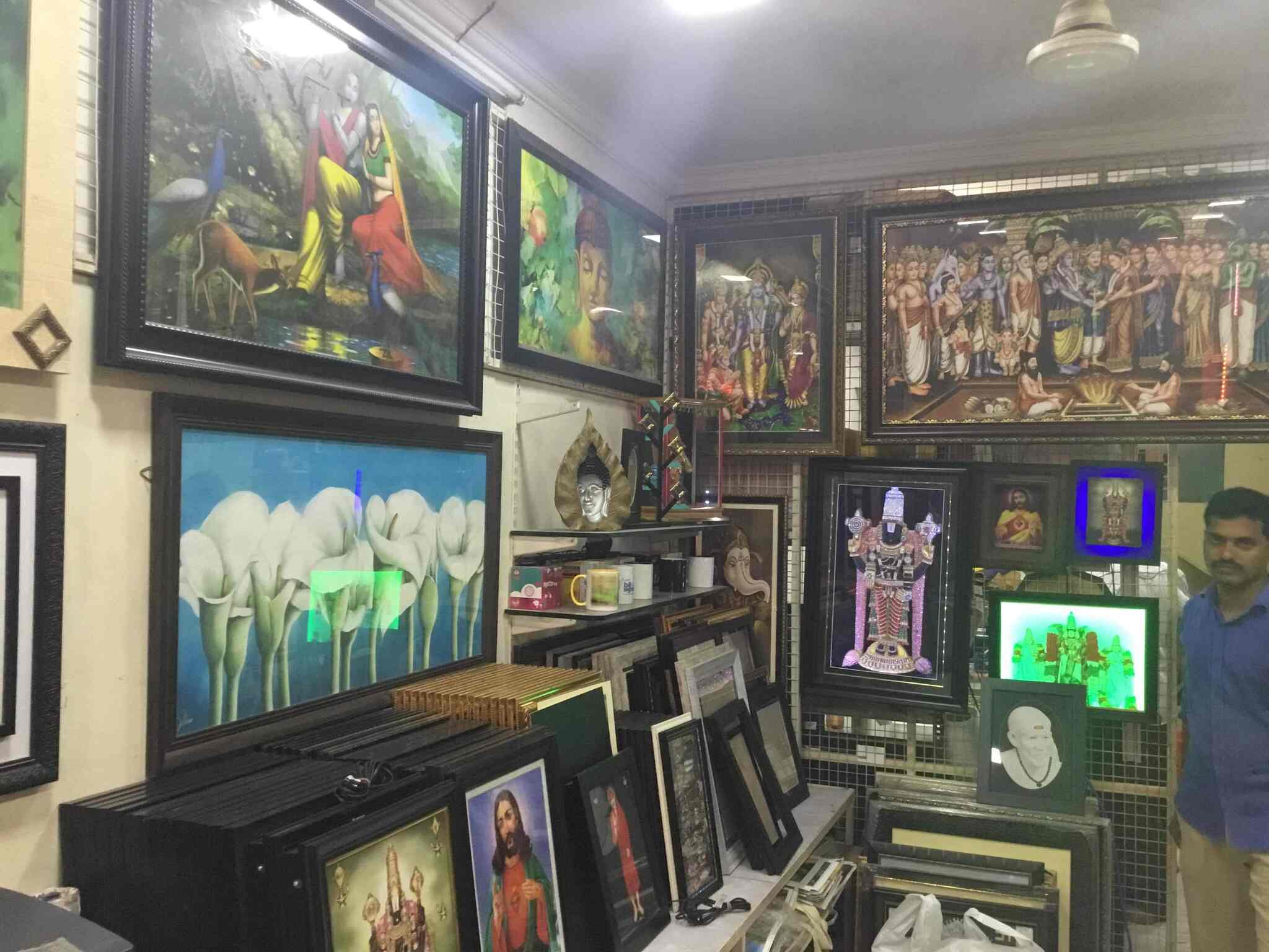 Sri Balaji Photo Frames in Arundalpet Guntur,Guntur Best Fancy Photo