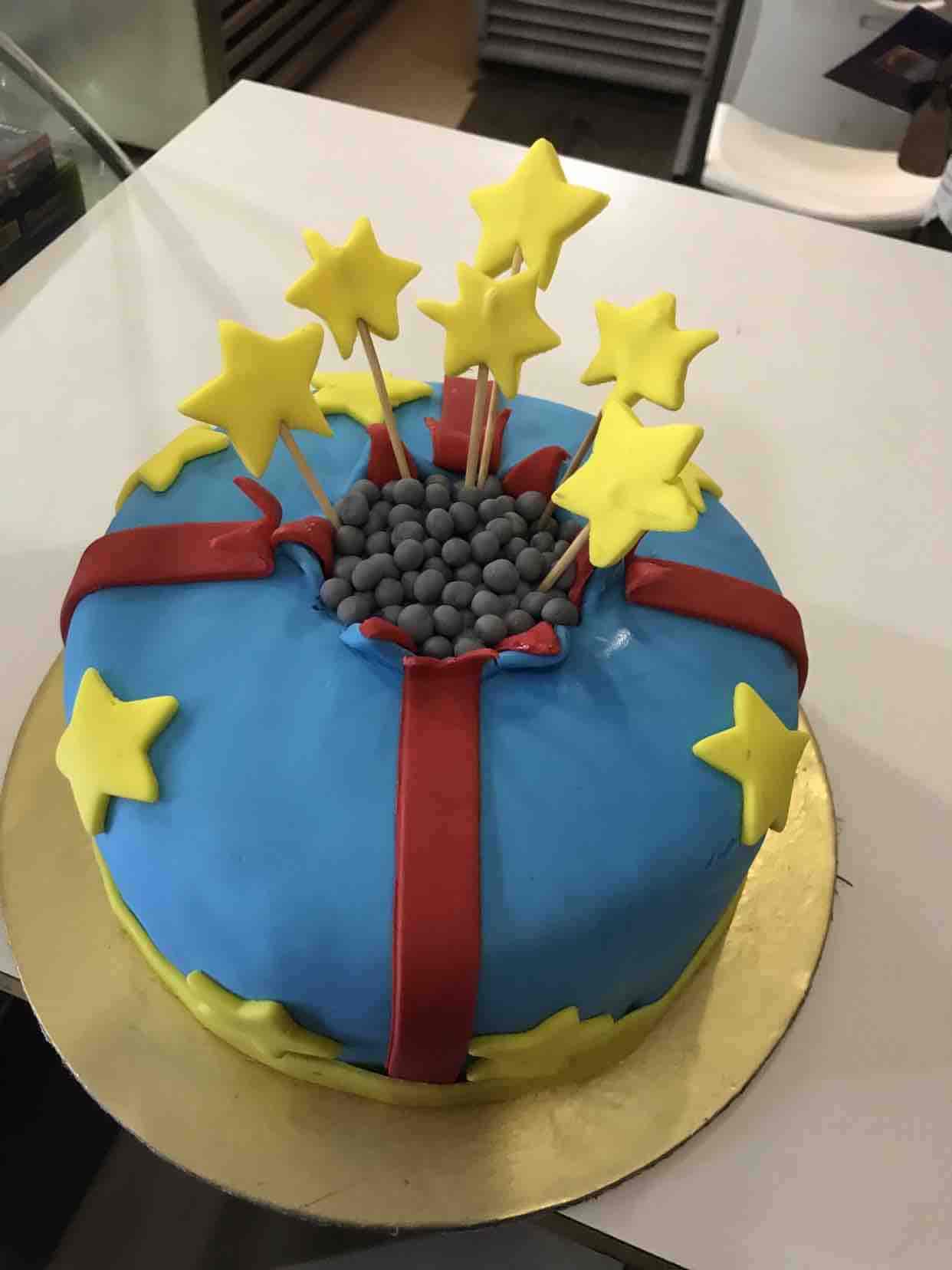 Pizza World in Laxmipuram,Guntur Order Food Online Best Home