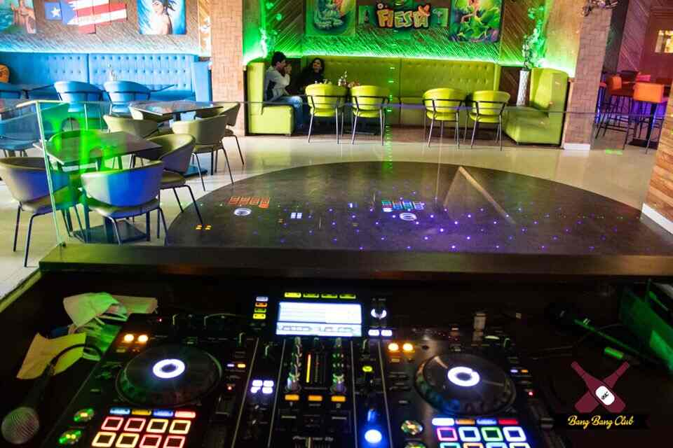Bang Bang Club Gurgaon City Delhi North Indian Italian Continental Mexican Cuisine Restaurant Justdial