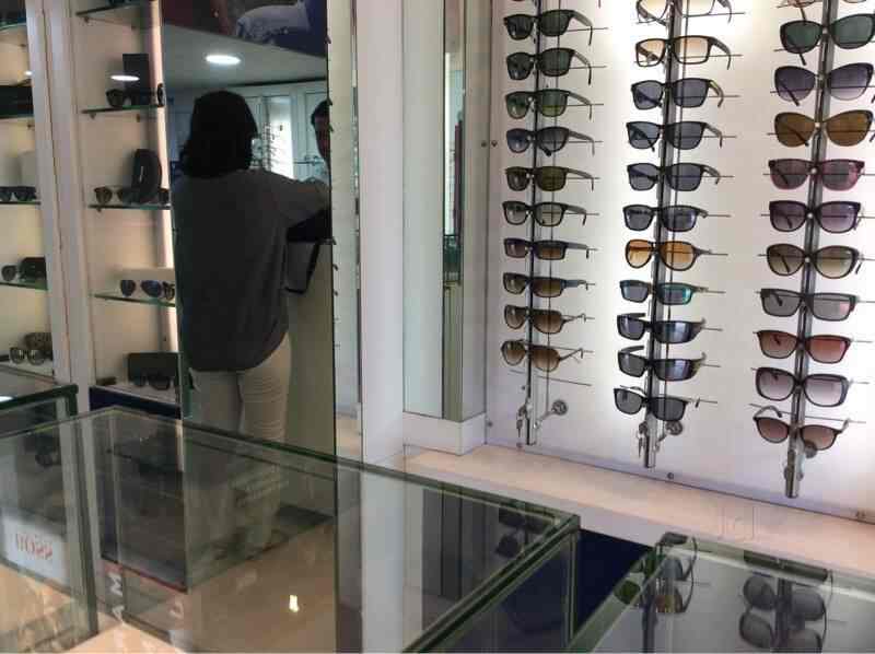 Laxmi Opticals in Galleria DLF IV,Delhi Best Opticians in Delhi