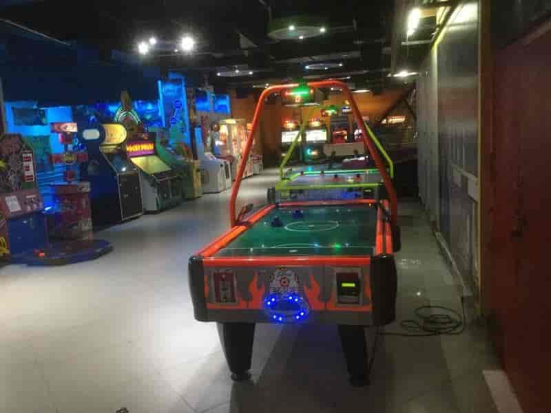 Top Bowling Alleys in Gurgaon Sector 29,Delhi Best Best Bowling