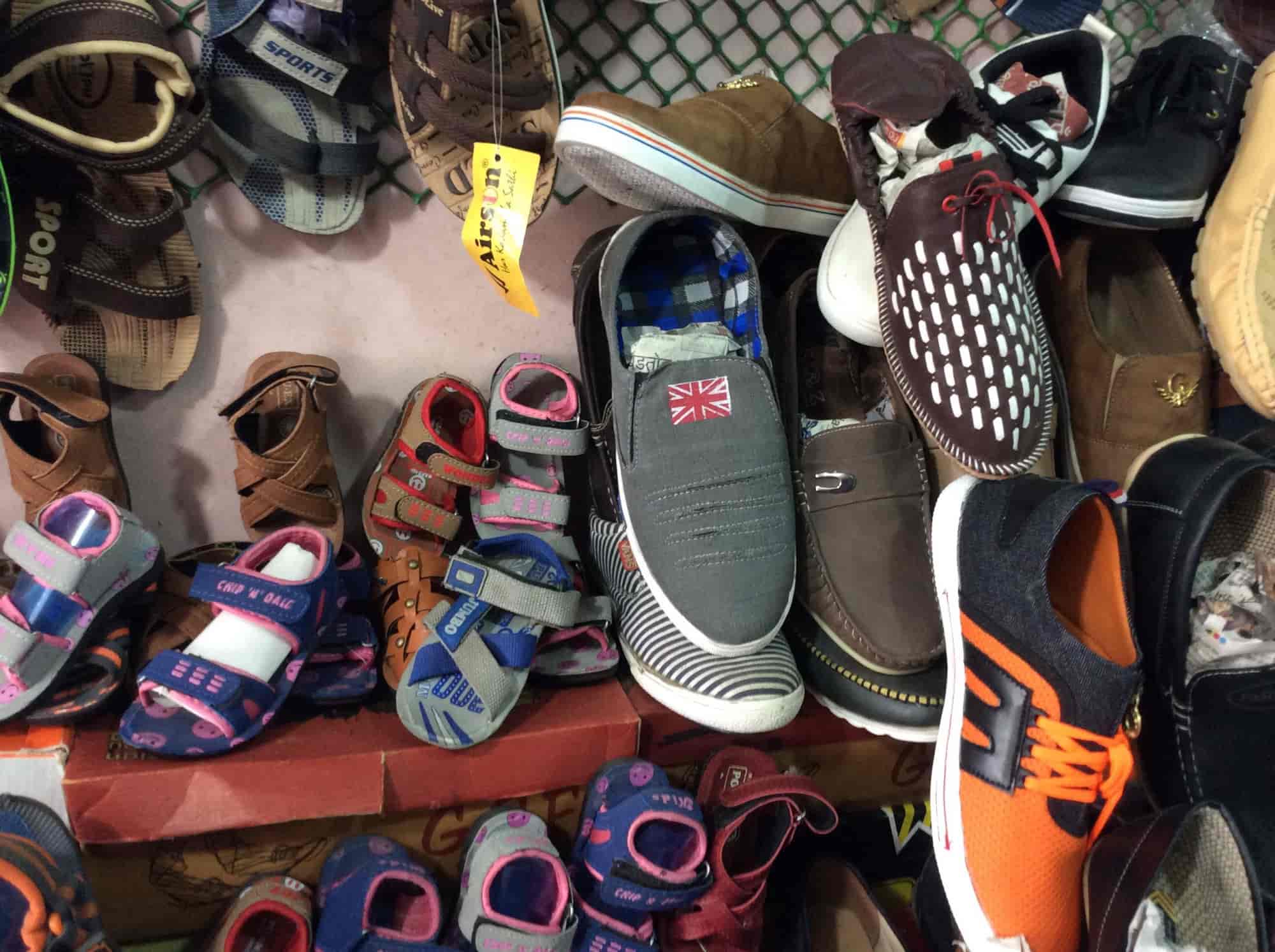 Mumtaz Footwear in Gopal Nagar Gurgaon,Delhi Best Shoe Dealers in