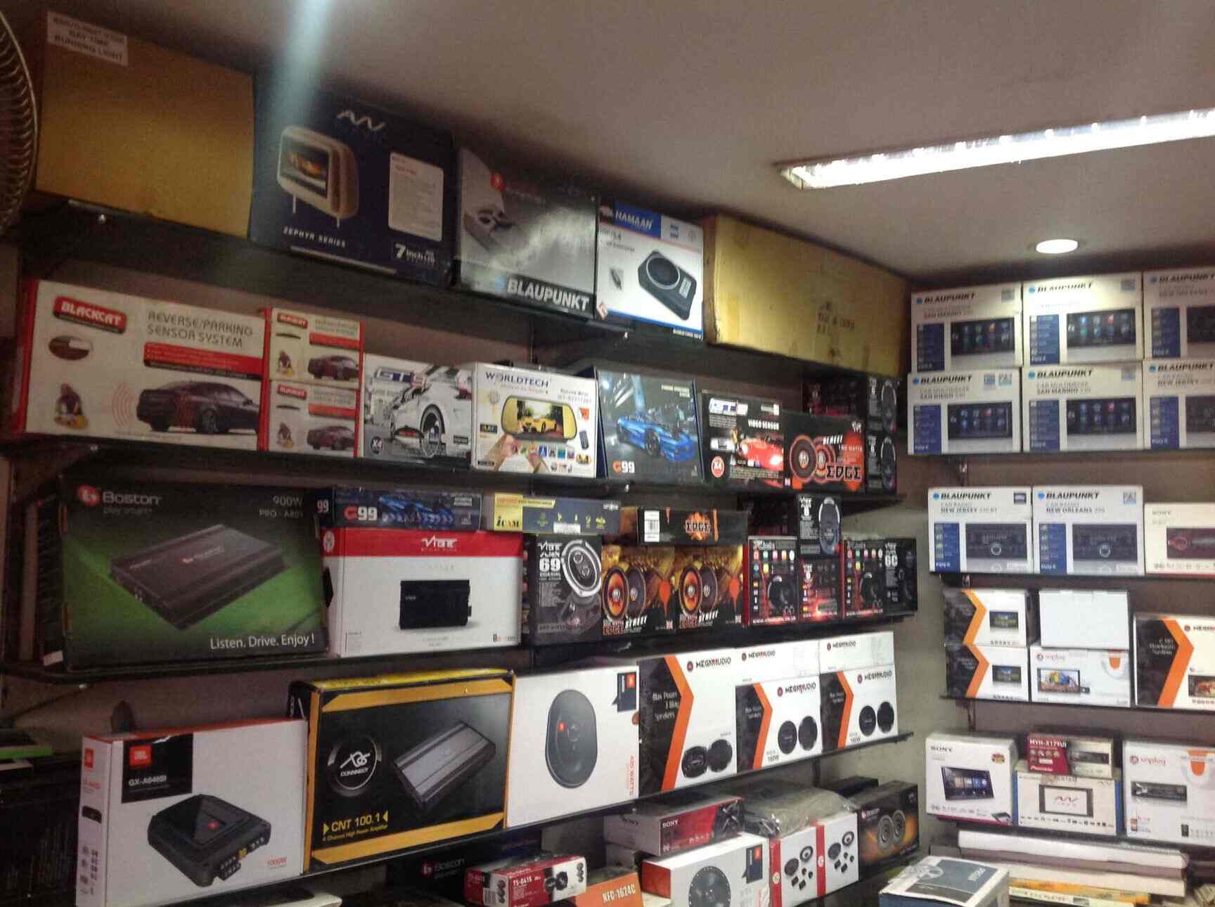 Matrix the Car Shoppe in Sohna Road,Delhi Best G SportLeather Car