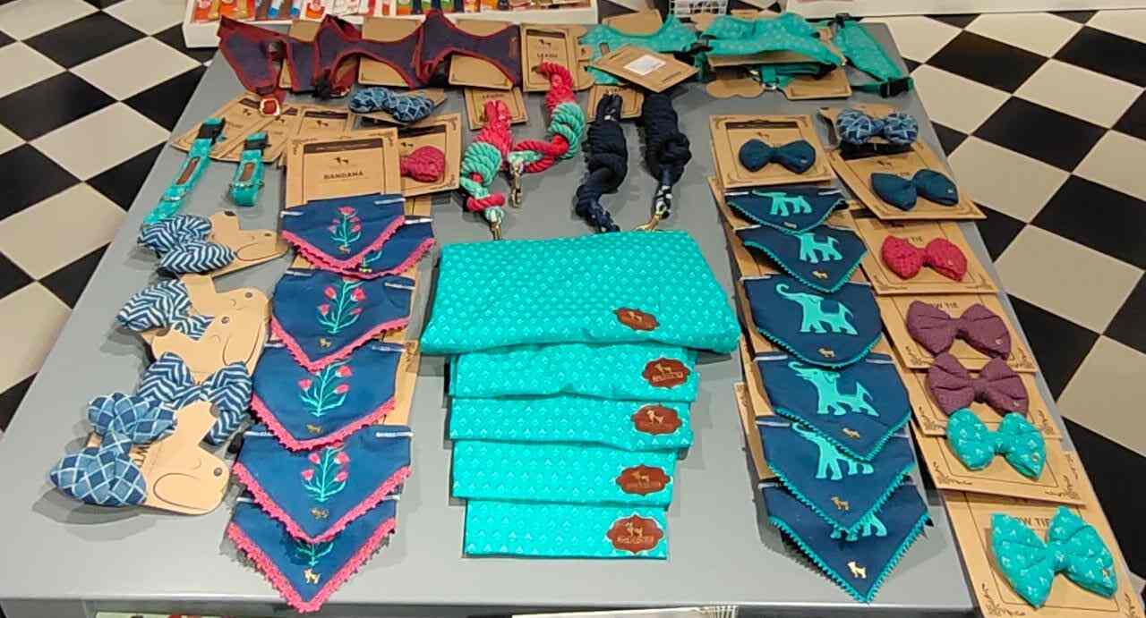 Heads Up For Tails Pet Store in Gurgaon Sector 65,Delhi Best Pet