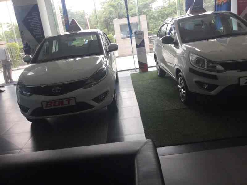 Aristo Motor Pvt Ltd in Gurgaon Sector 49,Delhi Best Car Dealers in