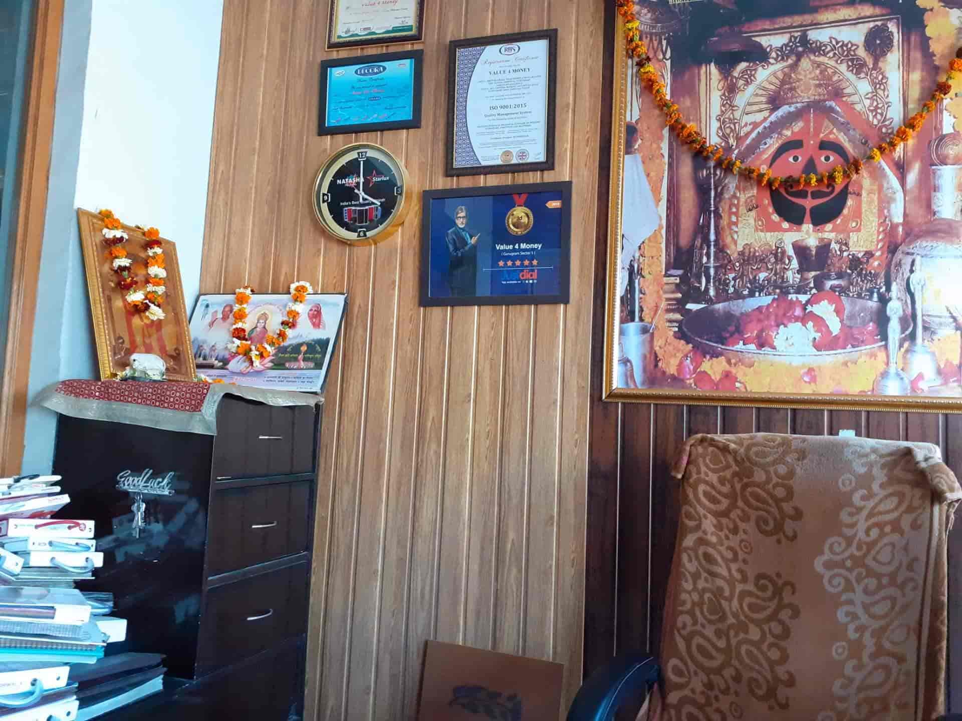 Value 4 Money in Gurgaon HO,Delhi Best Beauty Parlour Furniture