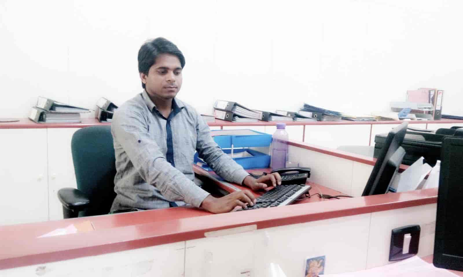 Top Stationery Wholesalers in Hauz Khas VillageHauz Khas Best