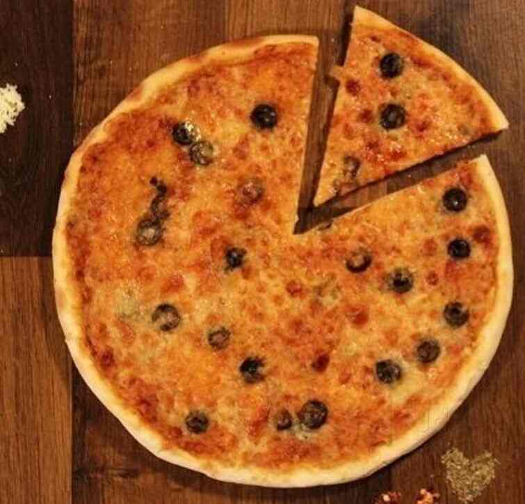 Beyond Breads in Dlf City Phase 1,Delhi Order Food Online Best Cake