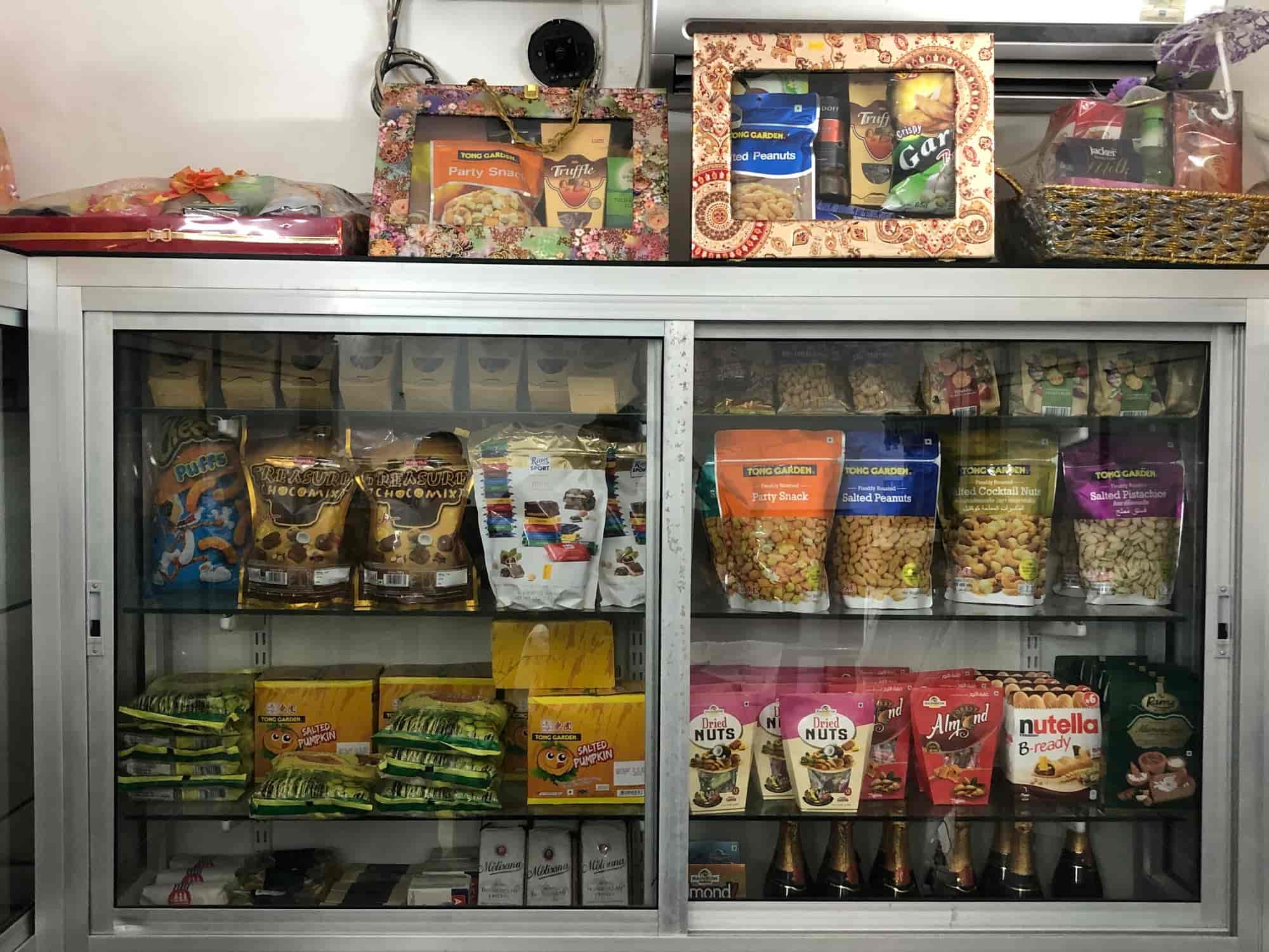 Top Uniform Retailers in Sadar Bazar Gurgaon Best Uniform Suppliers