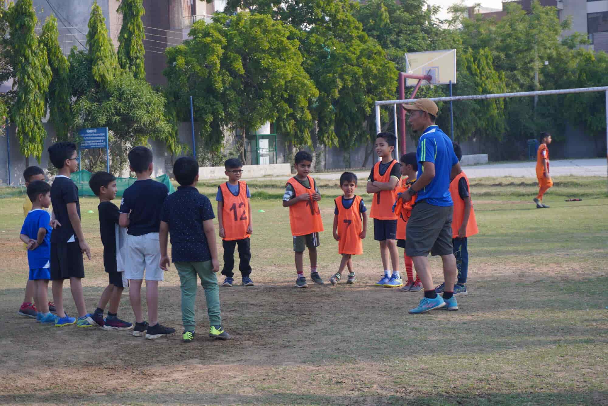 Top Football Coaching Classes in Bijwasan Best Football Academy Delhi