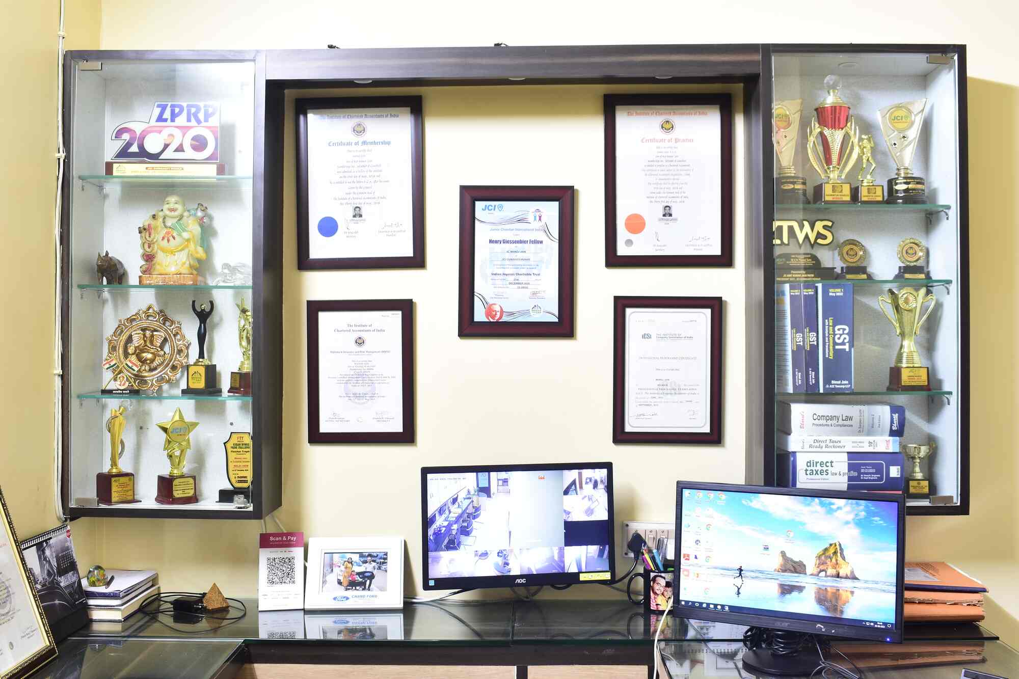 Gallery 9