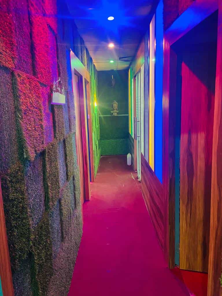 Taj Spa and Salon in Near Baradari Choraha,Gwalior Best Body Massage