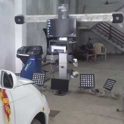 omni four wheeler gadi