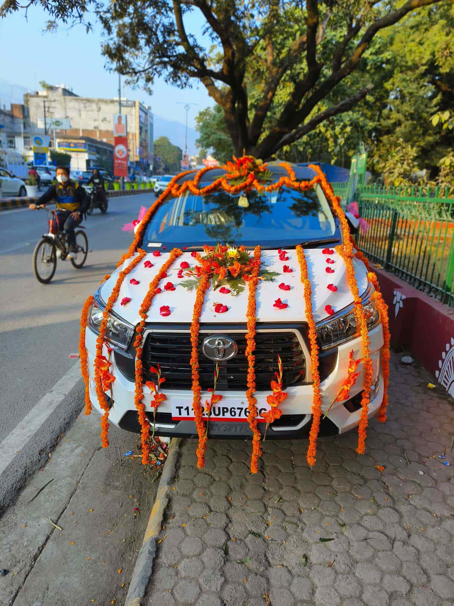 20+ Car Rental For Rajasthan from Rampur, Haldwani - Book Premium