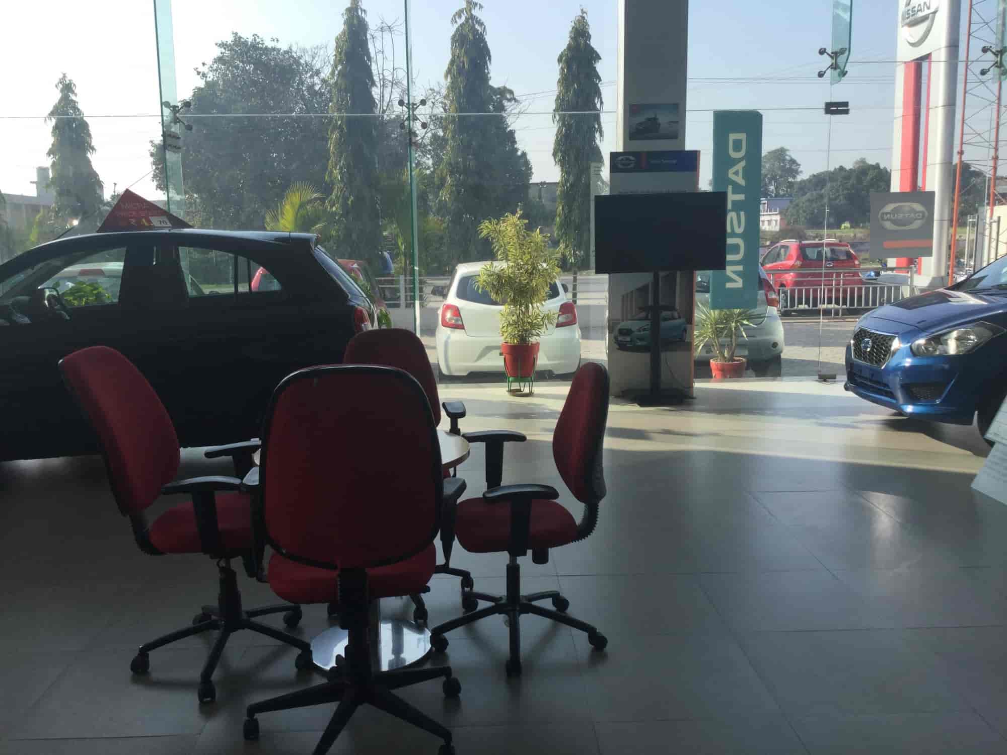 Pal Prateek Auto Sales Pvt. Ltd. in Rampur,Haldwani Best Second Hand