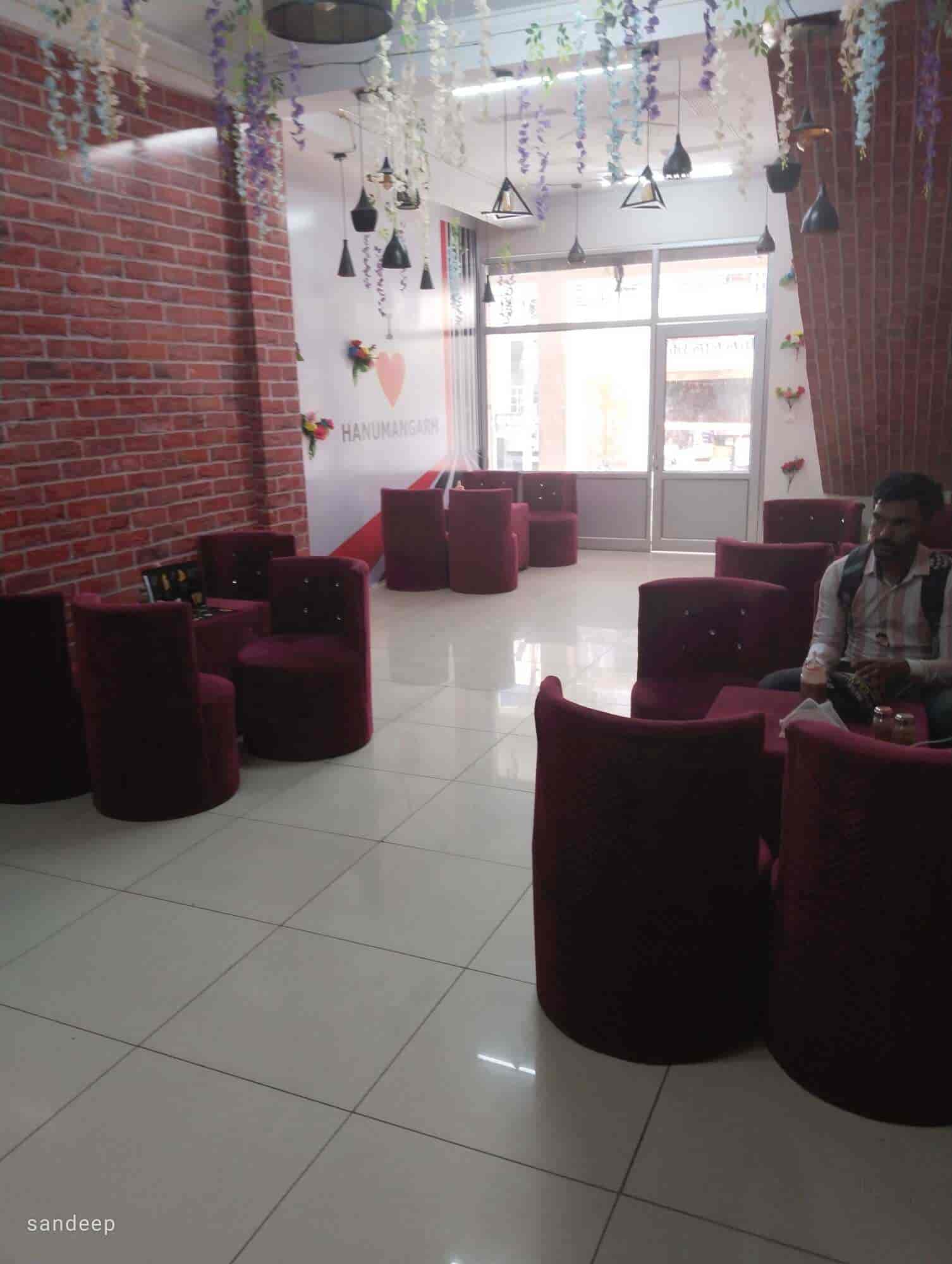 Family night cafe in Hanumangarh Junction,Hanumangarh Best Coffee