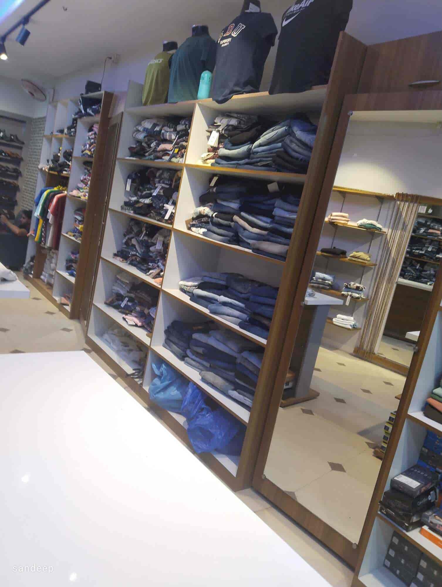 Top Monte Carlo Readymade Garment Retailers in Hanumangarh Best Monte