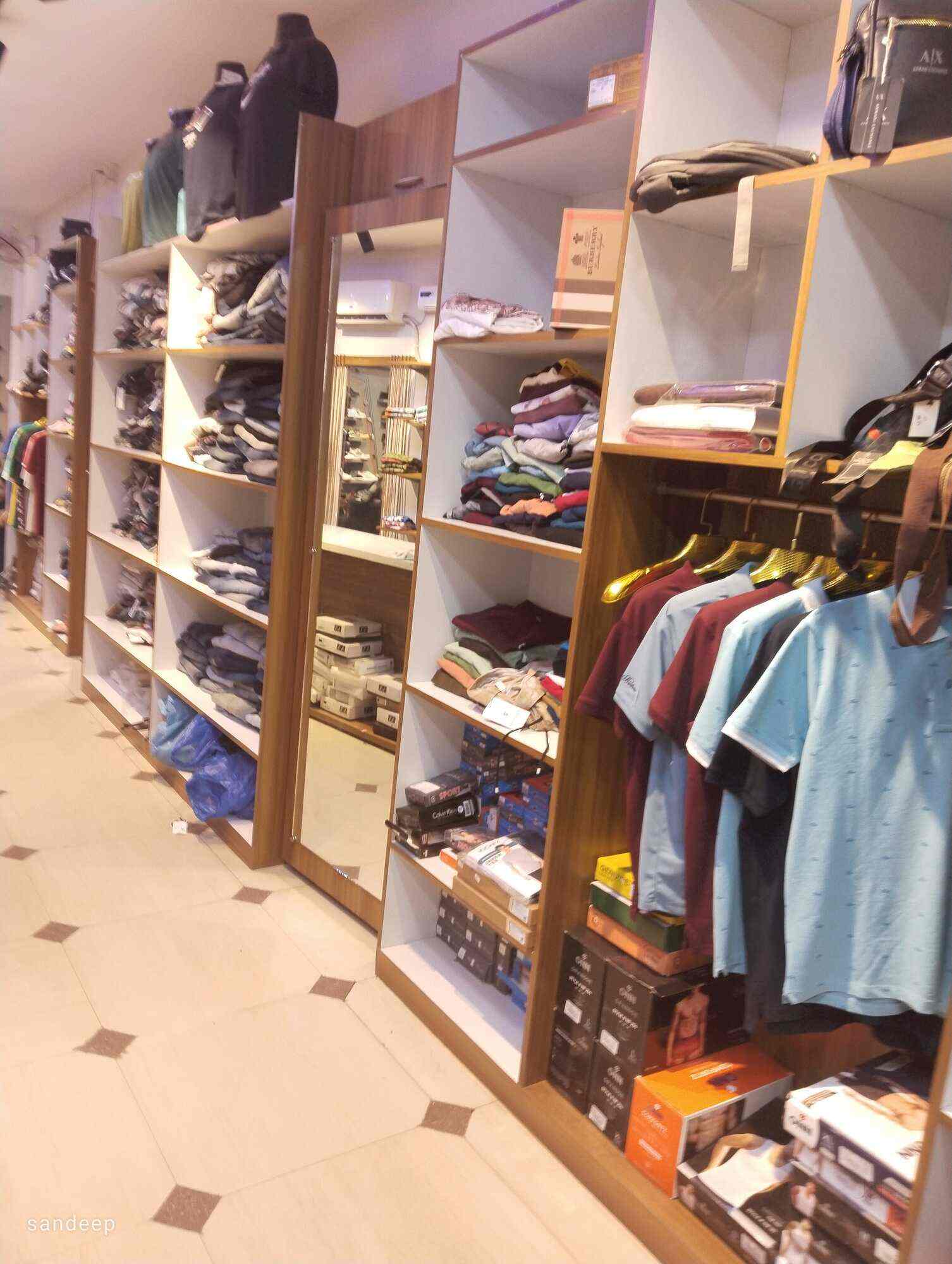 Top Monte Carlo Readymade Garment Retailers in Hanumangarh Best Monte